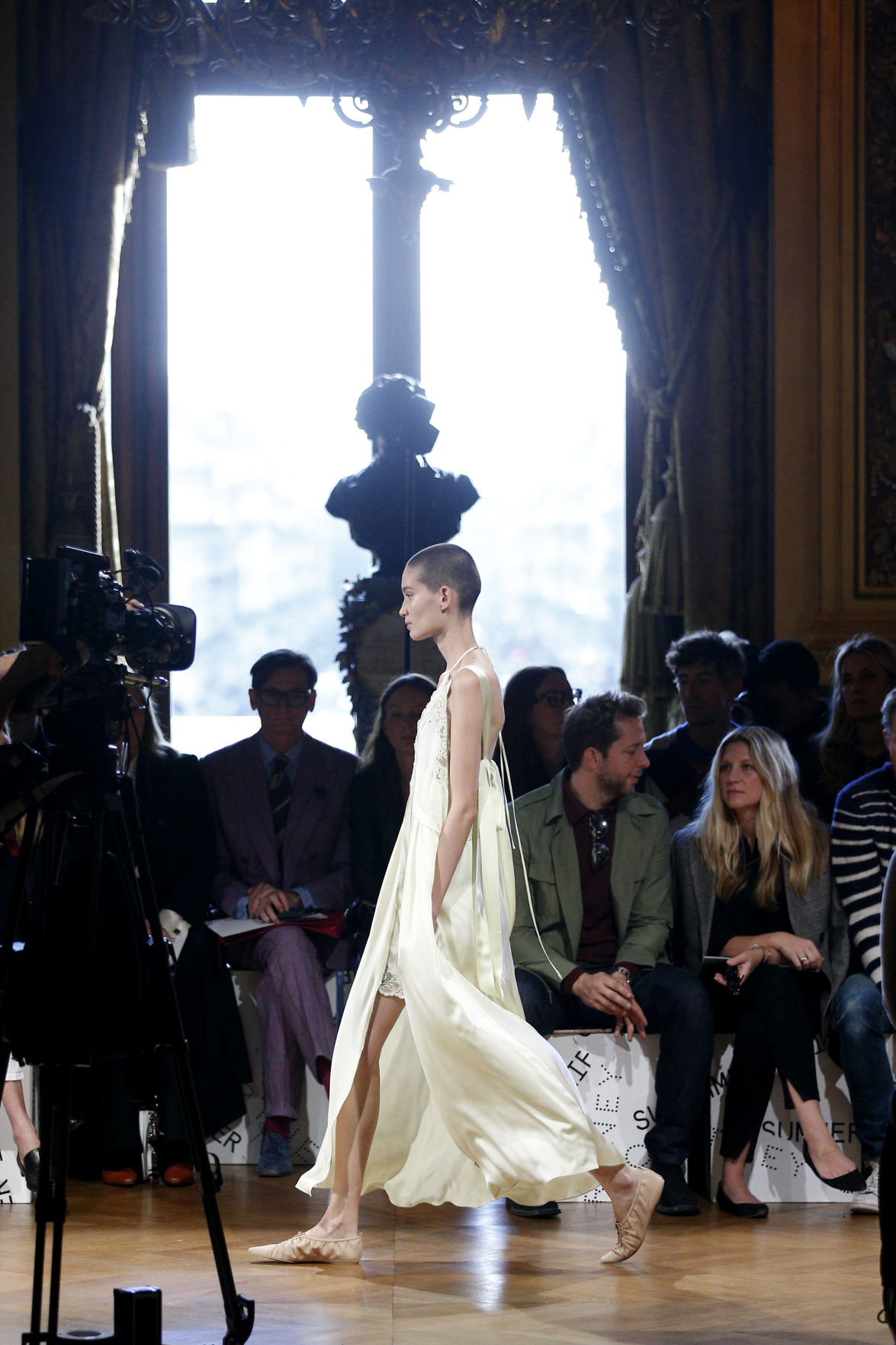 APTOPIX Paris Fashion 2018 McCartney